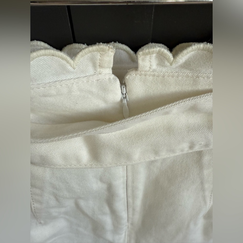 FARM Rio Festone off White Scalloped Women's Shorts • 28 • NWT - Picture 9 of 14